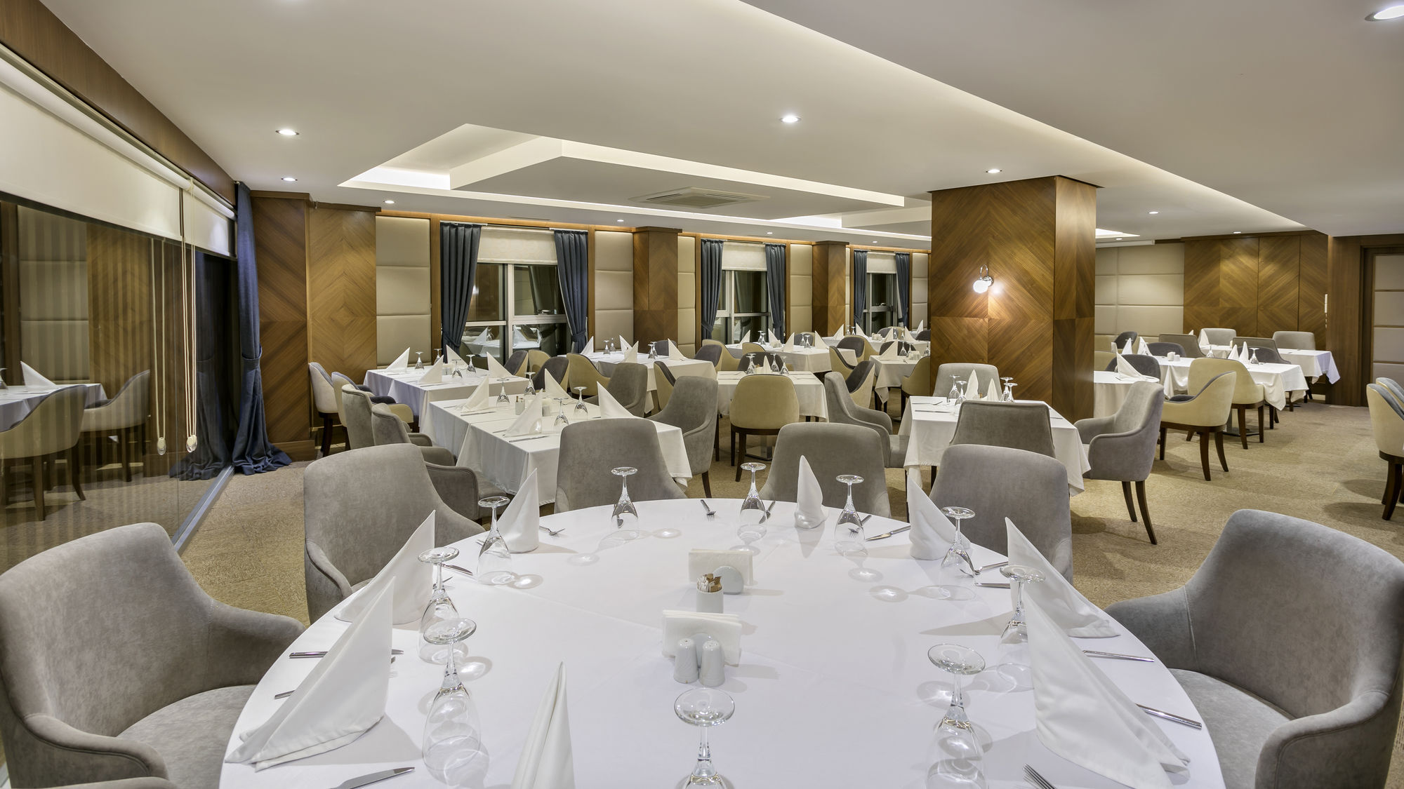 B Business Hotel&spa Hotel